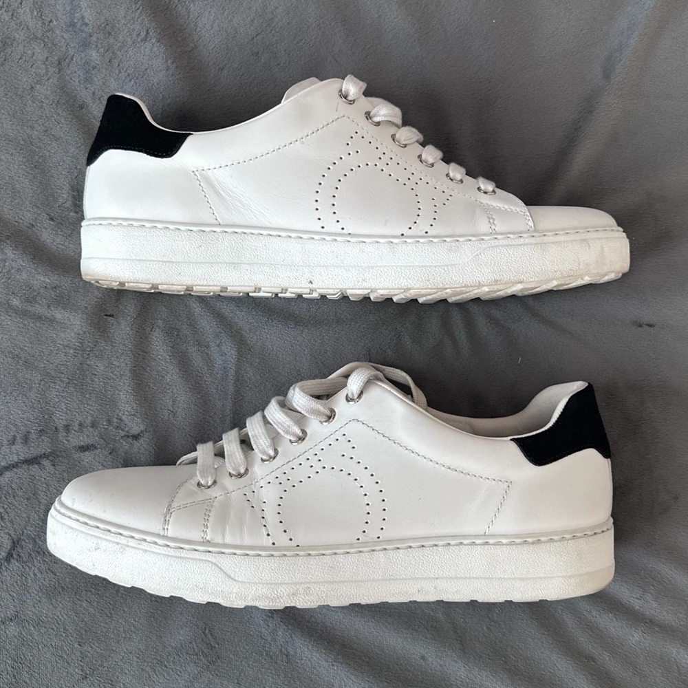 Salvatore Ferragamo Women’s Pierre Low Top Leather Sneakers